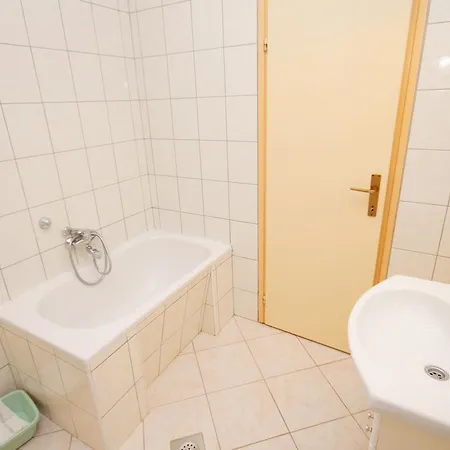 5840a Apartament